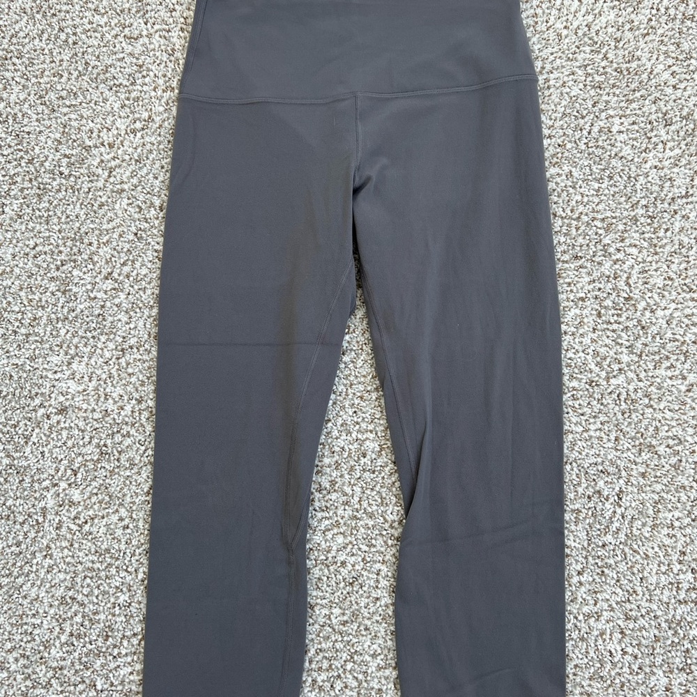 SUPER Soft Lululemon Gray Capris
